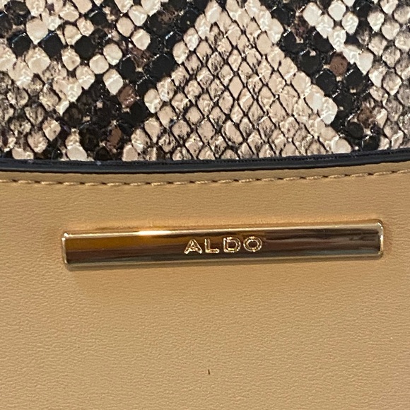 Aldo crossbody purse with c/c holder new in box - Picture 4 of 7
